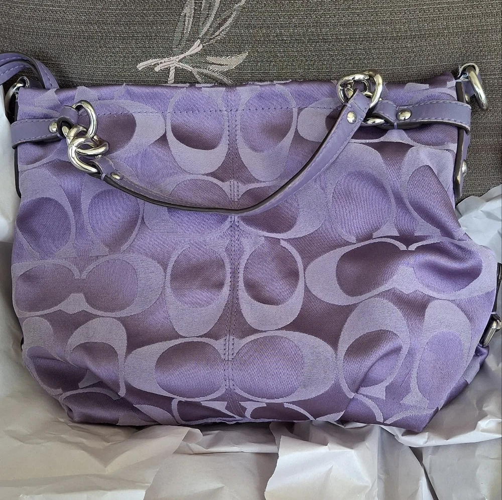 Coach Purple Shoulder Bag with Signature Monogram - Picture 3 of 14